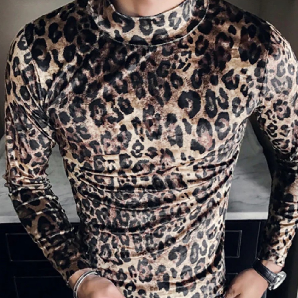 Leopard print mens size L velvet turtleneck